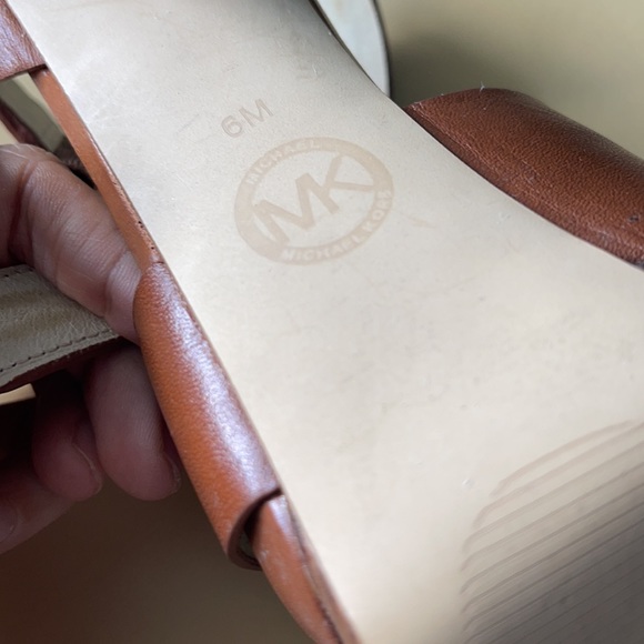 Michael Michael Kors Oksana Sandal - Picture 12 of 16